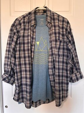 Van Heusen Plaid Flannel Shirt with Graphic Tee Combo Set Grunge Blue Sz M